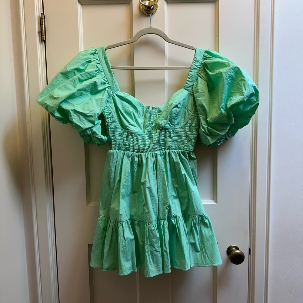 NWT Showpo Puff Sleeve Mini Dress Size 6